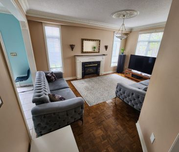 For Lease - 379 Sonoma Boulevard, Vaughan, Ontario - Photo 4