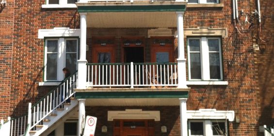 Superbe 4 ½ Plateau Aout/Septembre - Photo 3