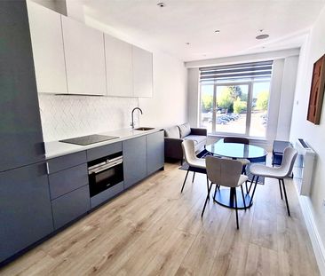 2 bedroom property to rent Syward Place, 40-48 Pyrcroft Road, Chert... - Photo 4