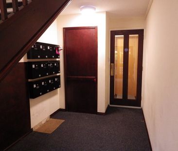 Studio Flat, Tremona Court, SO16 - Photo 4