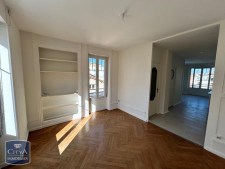 Location Appartement 3 pièces 70m² VILLEFRANCHE SUR SAONE 69400 - Photo 2