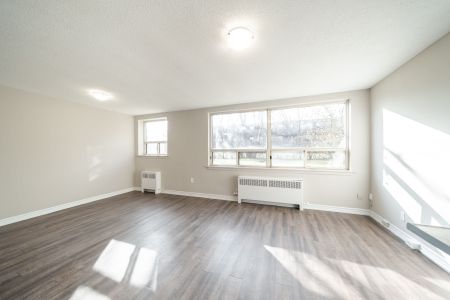 For Lease - 468 Ottawa Street Unit# 122C, Hamilton, Ontario - Photo 4