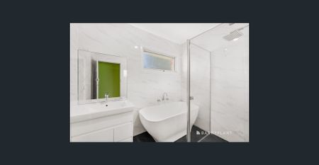 Peaceful family neighbourhood... - Photo 5