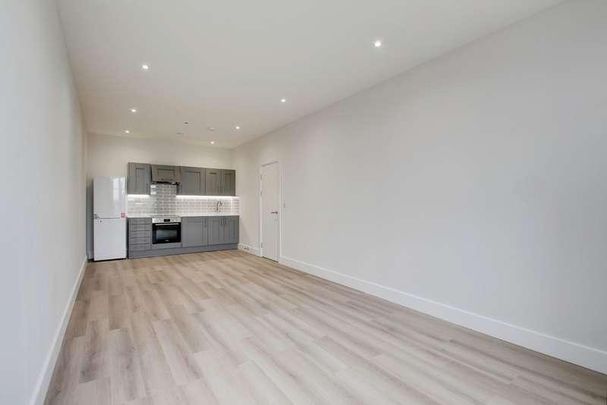 Centrum House, Station Road, Egham, TW20 - Photo 1