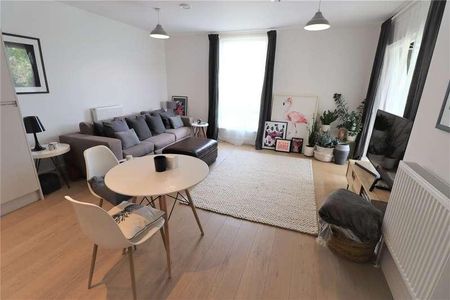 Bamboo Apartments, Airco Close, London, NW9 - Photo 4