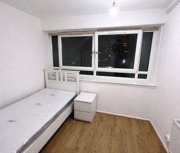 Room in a Shared Flat, Rolls Road, SE1 - Photo 4