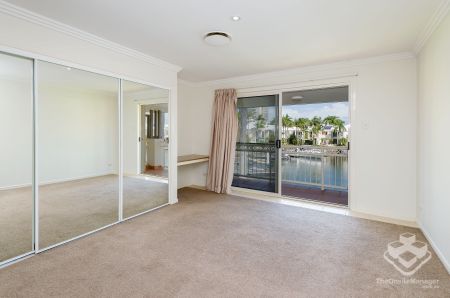 FOR RENT | Spacious Waterfront Villa in Prestigious Runaway Cove Complex - Photo 4