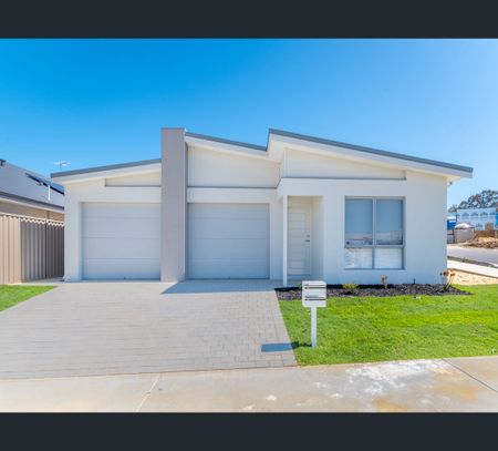 13 Perspective Drive, Alkimos, WA 6038 - Photo 2