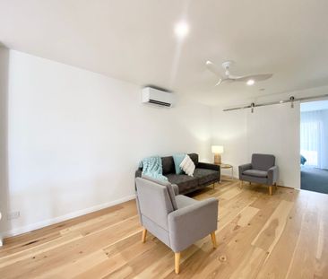 Bright & Modern Unit! - Photo 1