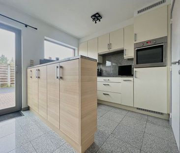 Lichtrijke gezinswoning met 3 slpks nabij centrum! - Foto 4