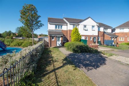 2 Bedroom House - Terraced - Photo 2