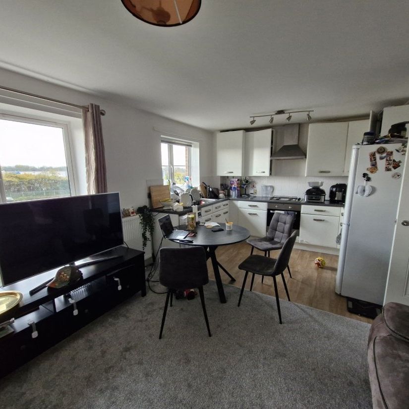 Peterborough - Photo 1