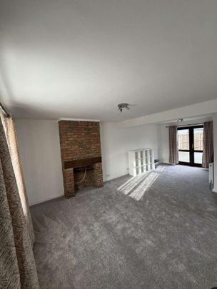 Princes Road, Ilford, IG6 - Photo 1