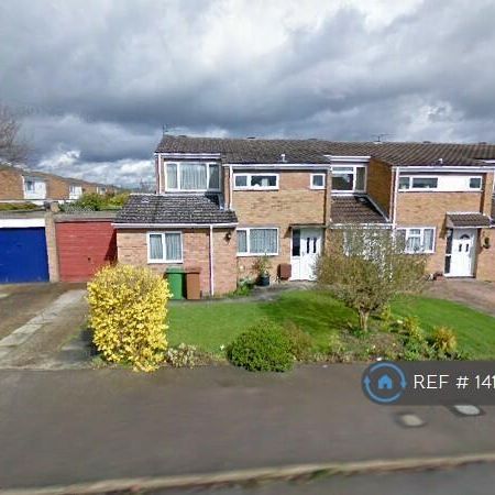 3 bedroom end of terrace house to rent - Photo 1