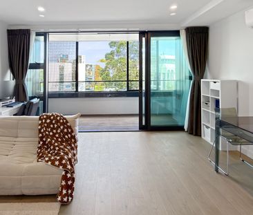 Premium Partly Furnished One Bedroom Apartment - Photo 3