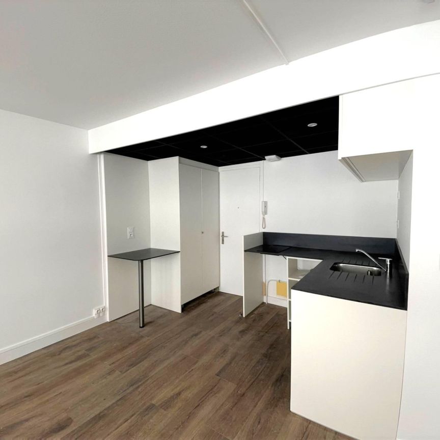 Location Appartement 1 pièce 27m² CHERBOURG-EN-COTENTIN 50100 - Photo 1