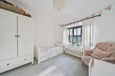 5 bedroom detached house to rent - Photo 4