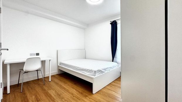 3 bedroom flat to rent - Photo 1