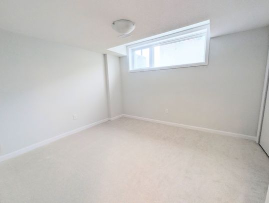 For Lease - 1124 Creekway Private, Kanata, Ontario - Photo 1