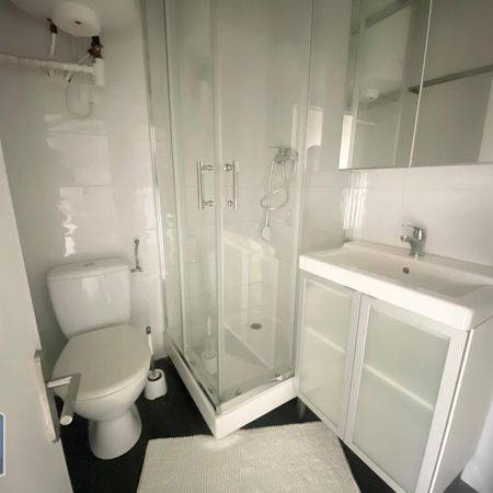 Location Appartement 1 pièce 10m² VALENCIENNES 59300 - Photo 4