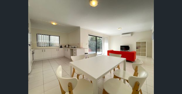 5/10 Duke Street, Bentley, WA 6102 - Photo 1