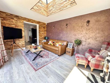 4 bed detached house to rent in NE23 - Photo 3