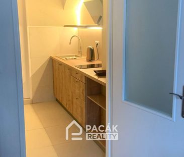 Pronájem luxusního vybaveného bytu 1+1 v Olomouci ul. Hanácká - Fotografie 2