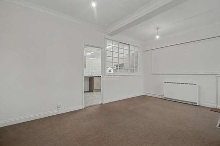 High Street, Kelvedon, CO5 - Photo 2