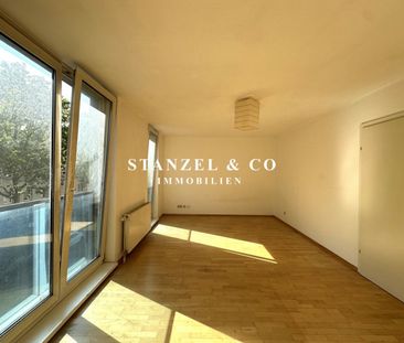 MODERNE & SONNIGE GARCONNIERE - Photo 4