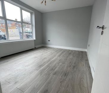 5 Bed Terraced House, Seymour Avenue, LU1 - Photo 4