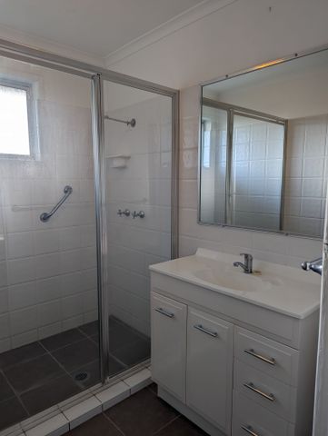 2/327 Hume Street - Photo 5