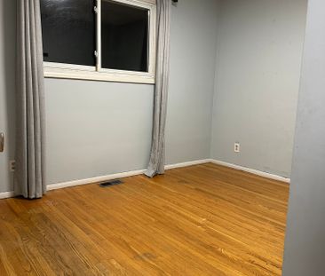 For Lease - 80 Poplar Street, Belleville, Ontario - Photo 3