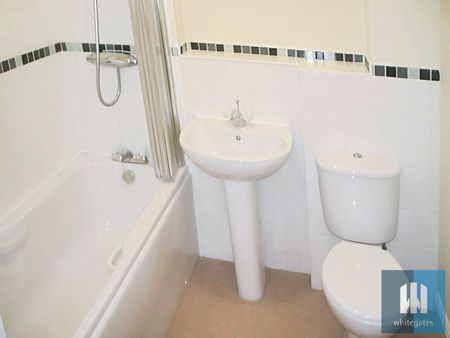 Old School Gardens, 51 Woodhead Road, Lockwood, Huddersfield, HD4 - Photo 2