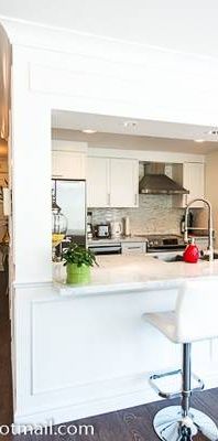 Executive Yaletown Two Bed + Den 1250 Sqft Condo - Photo 1