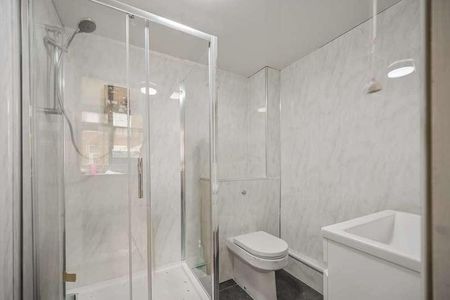 St Johns Road, Walthamstow, E17 - Photo 4