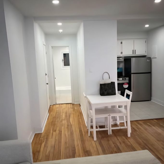 6540 Avenue Wilderton, #3 - Photo 1