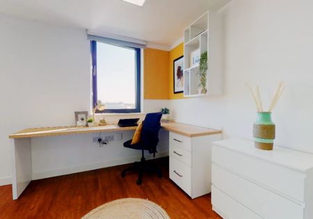 Gold Studio - Photo 3