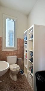 Bel appartement de 1.5 pièce entièrement rénové au 4ème étage. - Photo 3