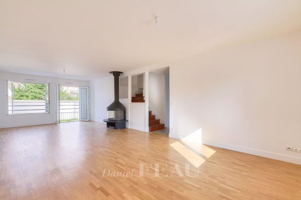 Tout savoir sur cette maison dans le quartier Mont Valérien, à Nanterre - Photo 1