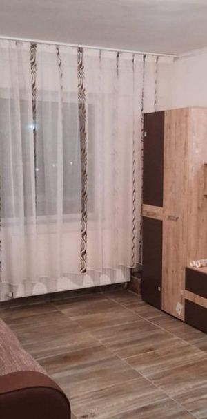 Garsoniera pe Bulevardul Basarabia - Fotografie 1