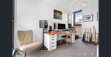Luxury Meets Lifestyle in West Footscray’s Eternity - Photo 4