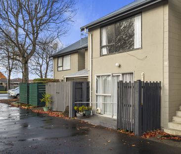 1-Bedroom Flat with Carport - Photo 1