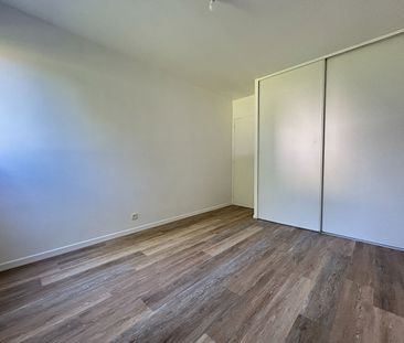 Location Appartement 3 pièces 66m² - Photo 3