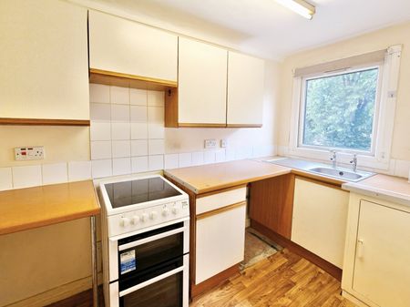 1 bedroom flat to rent - Photo 4
