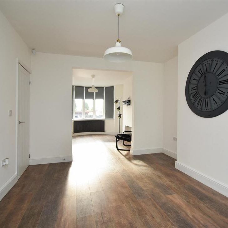3 bedroom semi-detached house to rent - Photo 1