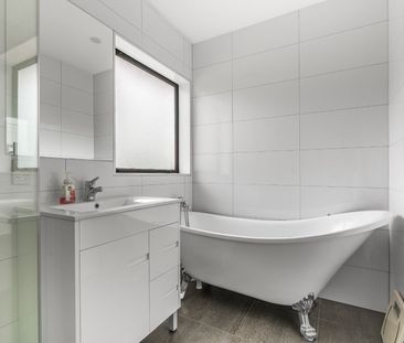 Hill Park - Private and Secure Living - Photo 6