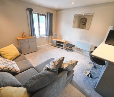 2 bedroom flat to rent - Photo 4