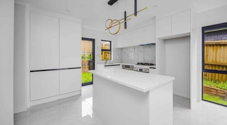 Modern Family Home in Prime Papatoetoe Location - Photo 3