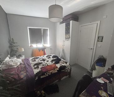 4 bedroom house to rent - Photo 1