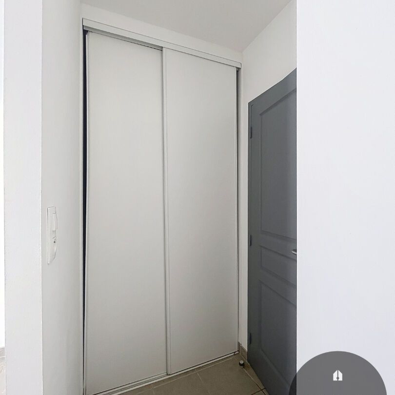 A LOUER AVIGNON INTRA-MUROS ( 84000 ) : Studio - 1 pièce - 34.92m² - non meublé, - Photo 1